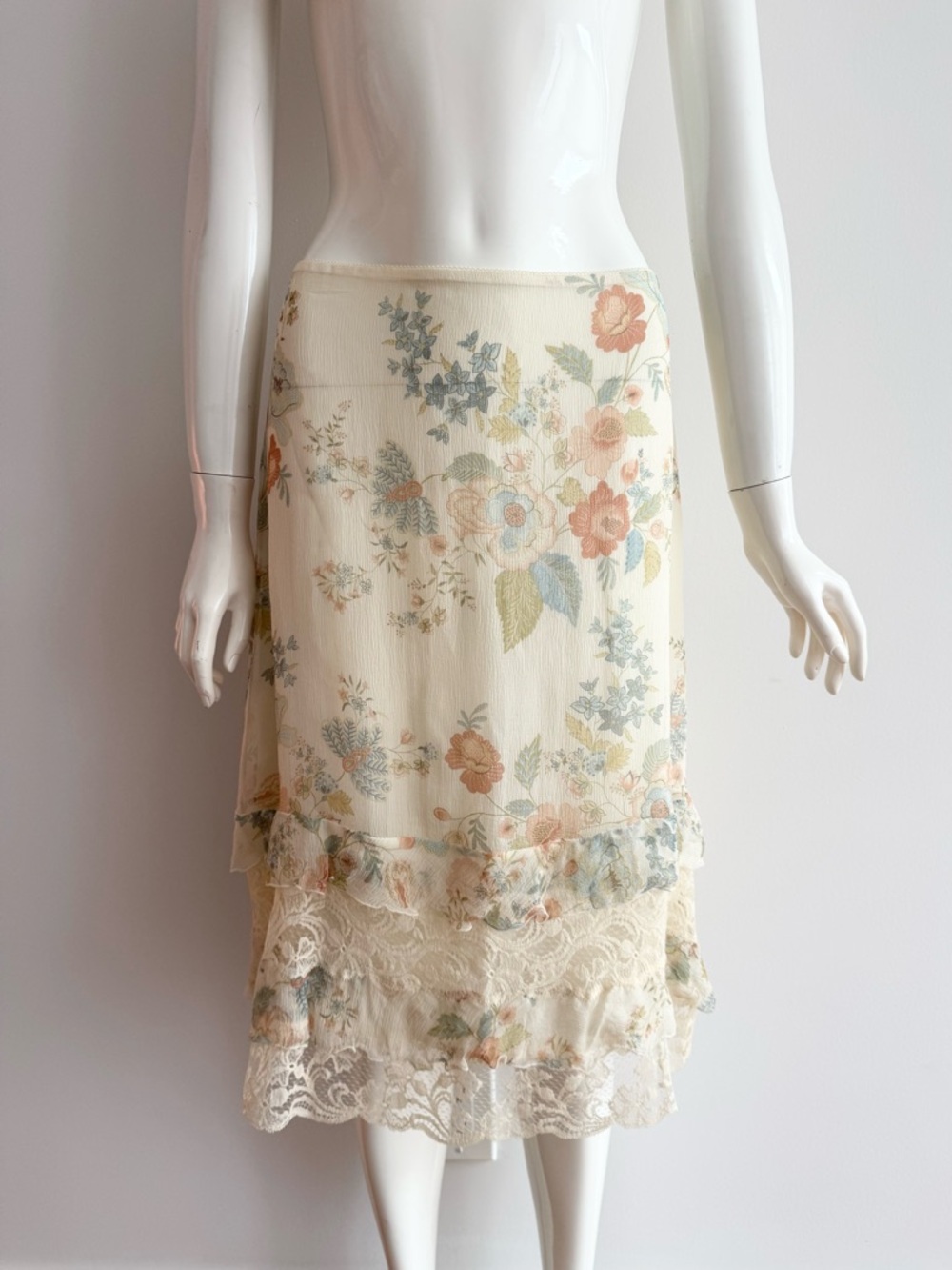 Max Mara Silk Floral Lace Trim Midi Skirt - Cream with Pastel Florals - Picture 3 of 10